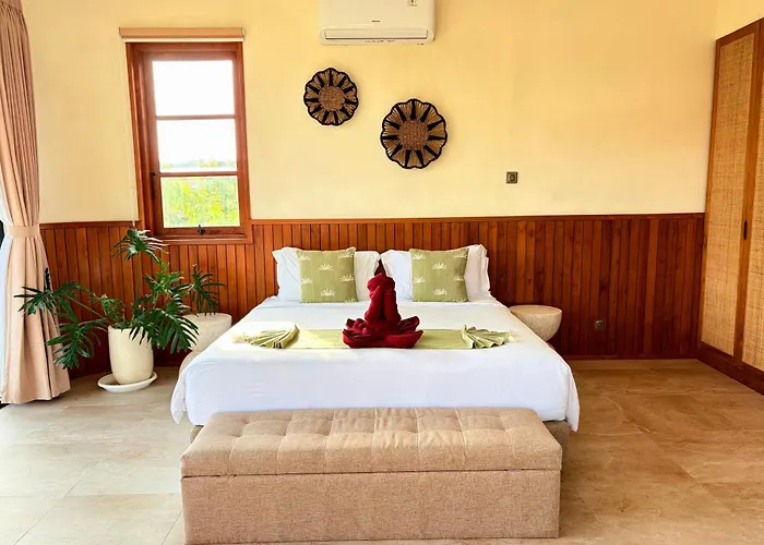 Twinseas Lodge