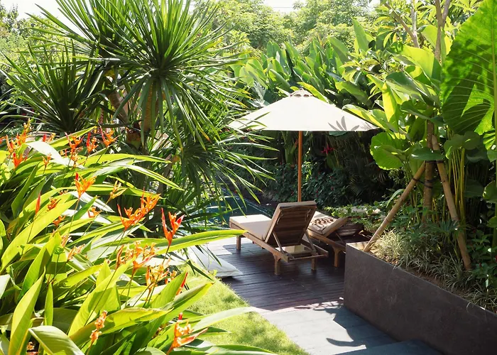 Twinseas Lodge Uluwatu