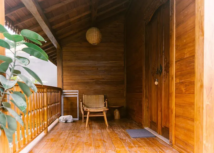 Twinseas Lodge Uluwatu